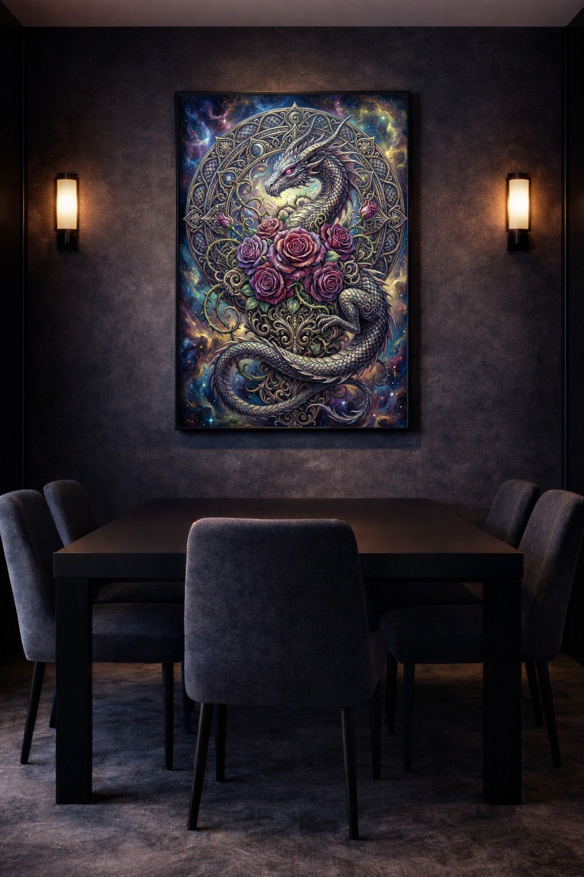 Fantasy-Kunstdruck mit silbernem Drachen, floralen violetten Rosen und ornamentalem Design vor einem farbintensiven Sternennebel. Esszimmer Wandbild