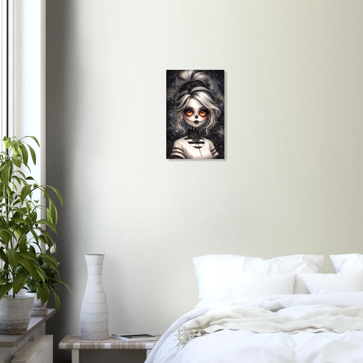 Premium Gothic-Poster: Porträt eines Mädchens mit La Catrina Make-up, hypnotischen orangefarbenen Augen und schwarzer Spitze auf einem hochwertigen matten Kunstdruck.