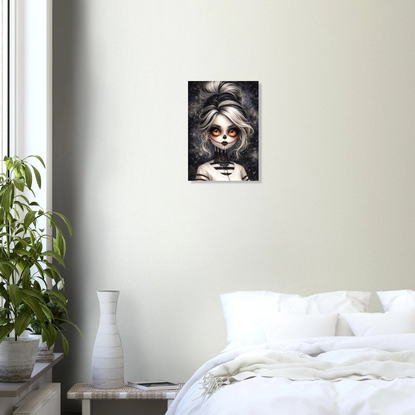 Premium Gothic-Poster: Porträt eines Mädchens mit La Catrina Make-up, hypnotischen orangefarbenen Augen und schwarzer Spitze auf einem hochwertigen matten Kunstdruck.