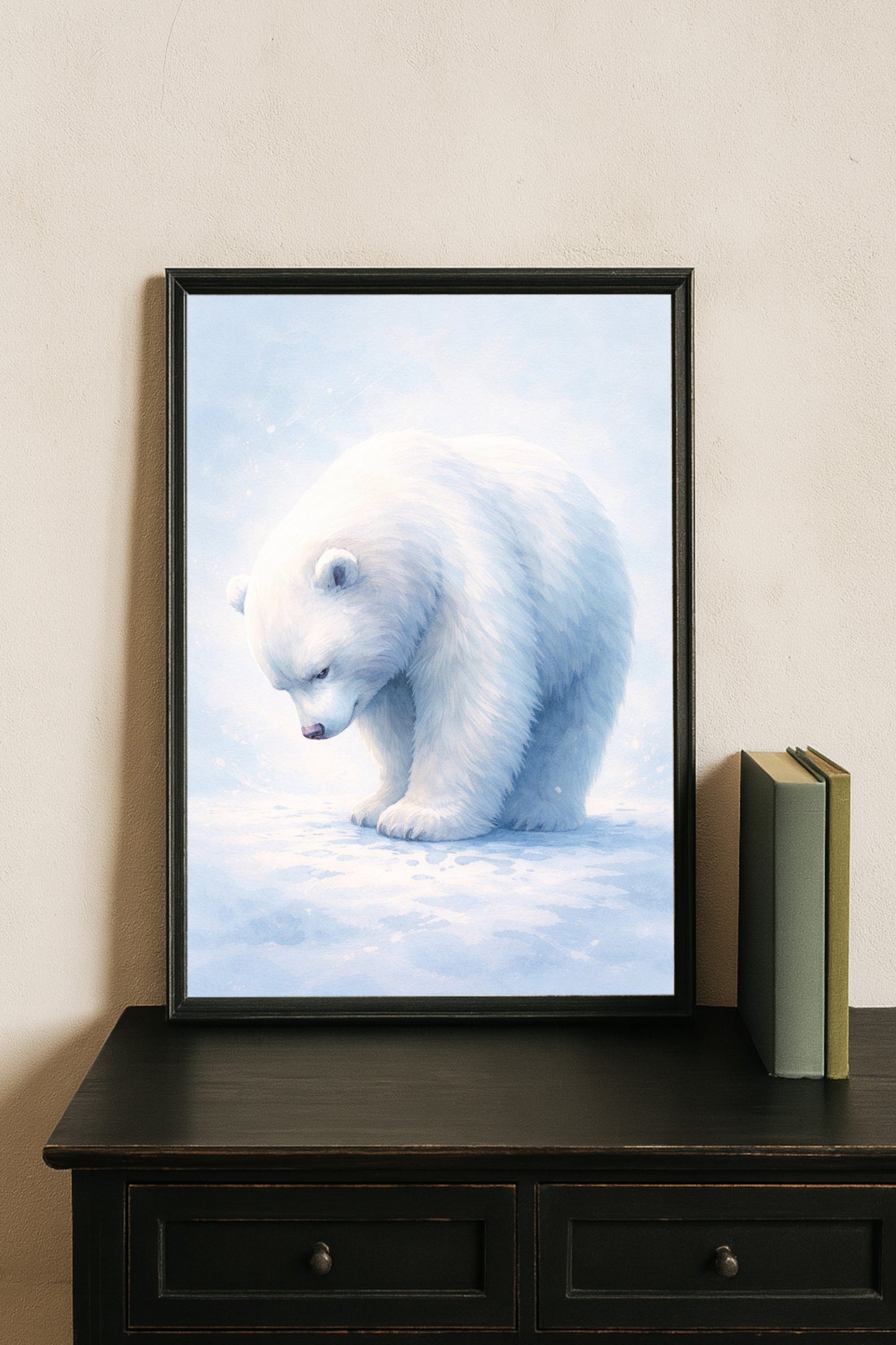 Sanfte Illustration eines nachdenklichen Eisbären im Schnee in hellen Blau- und Weißtönen