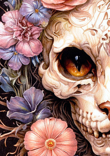Illustration eines kunstvoll verzierten Katzen-Schädels mit Blumen, Ornamenten und leuchtenden Augen auf dunklem Hintergrund