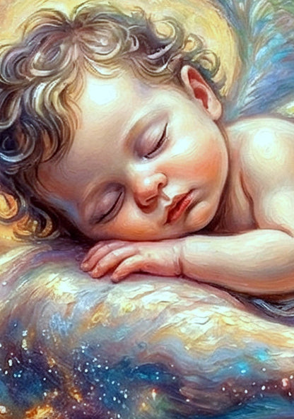 Detailsansicht. Gedrucktes Poster mit schlafendem Engelbaby in einer leuchtenden Hand vor einem farbigen Sternenhimmel in Blau, Rosé, Gold und Creme.