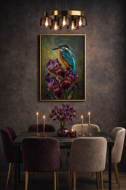 Dunkles florales Vogelmotiv mit Eisvogel und Irisblumen, digitales Ölgemälde mit detailreichem Hintergrund und klassischer Wirkung.