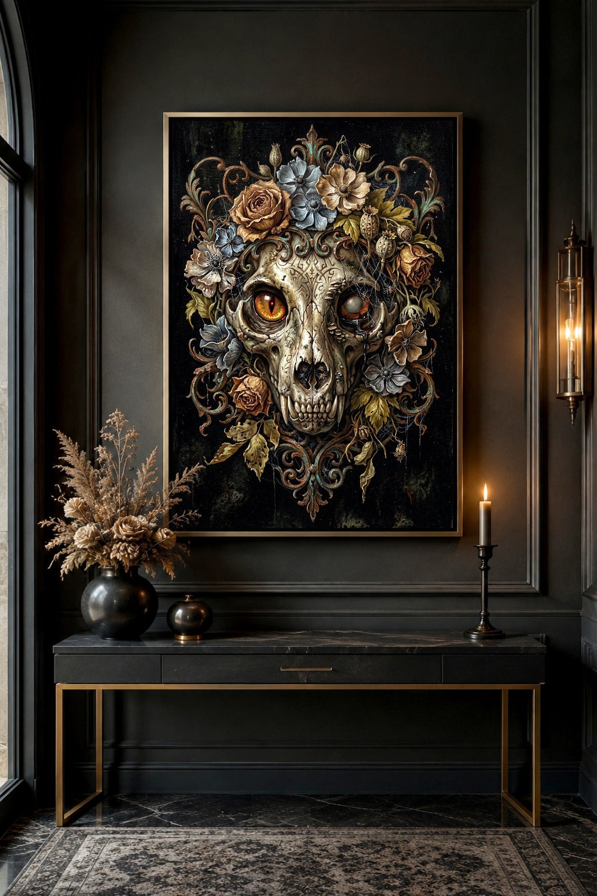 Digitales Feline Skull Poster mit Rosen, Mohnkapseln, feinen Spinnweben und ornamentaler Rahmung im Gothic-Home-Decor-Stil.