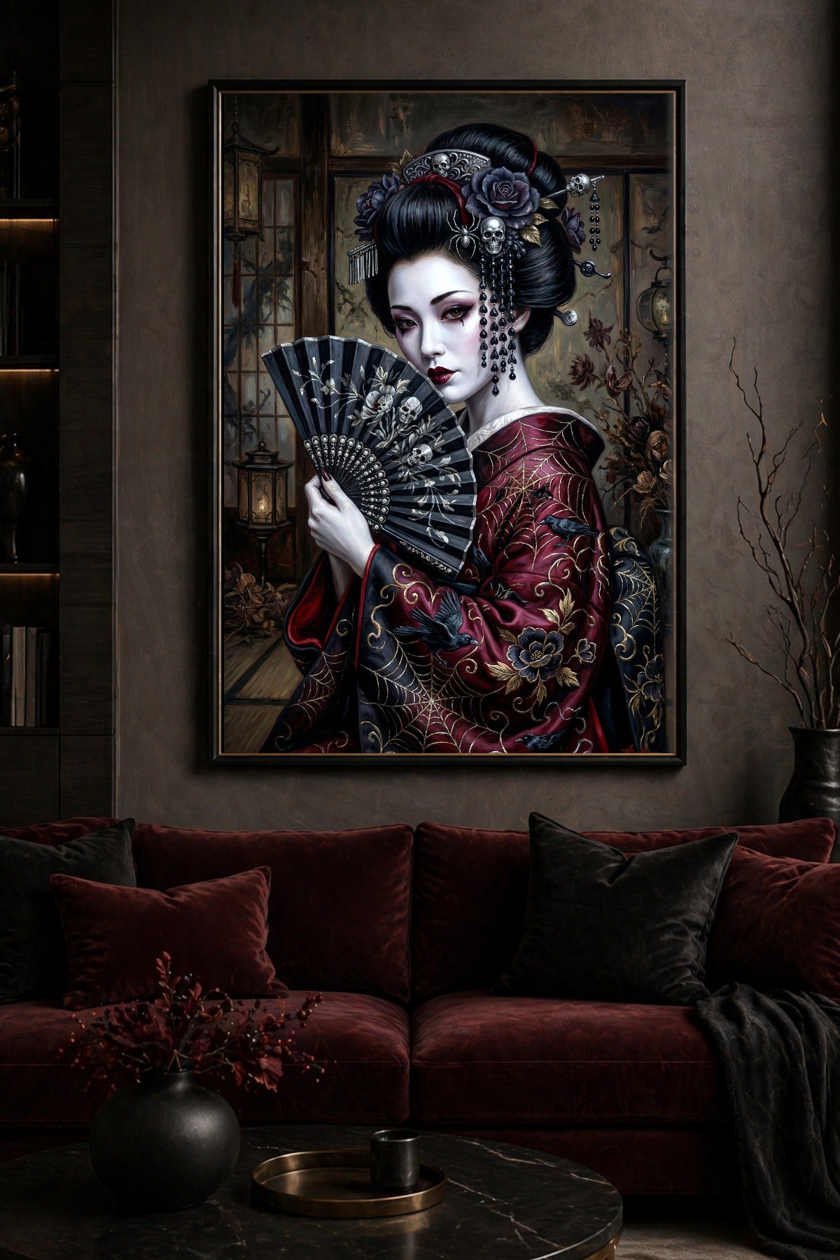Bild für Wohnzimmer. Digitales Poster einer Gothic Geisha mit Totenschädel-Haarschmuck, schwarzem Fächer, roten Augen und rot-schwarzem Kimono in finsterem Innenraum.