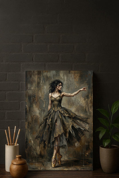 Digitales Grunge Poster mit Ballerina auf Spitze in dunklem Kleid mit goldenen Details vor rauer Wand im Dark-Academy-Stil