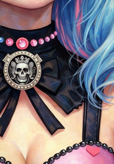 Detailsansicht. Detailreiche Anime Illustration eines Gothic Girls mit hellblauen Haaren, schwarzen Schleifen und Schädel-Choker in Pink als Girl Gamer Wandbild.
